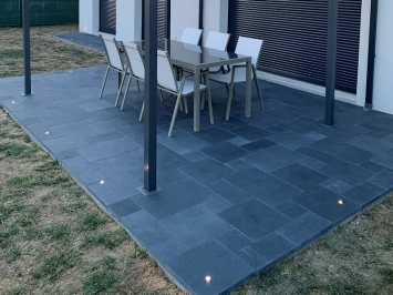 Dallage Opus Romain en pierre Tandur Anthracite / M²