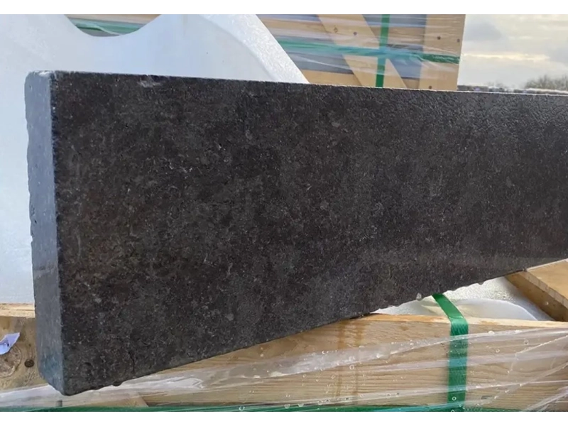 Bordure Sinai Silver L:100cm x H:20cm x Ep. 5cm