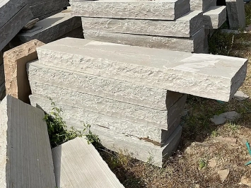 Bordure Grès Kandla gris L:100cm x H:20cm x Ep. 5/7cm