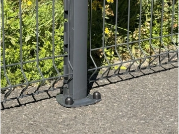 Platine pour poteaux Orion