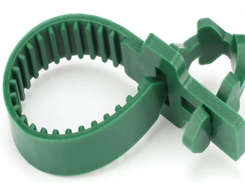 Attache tuteur vert cranté