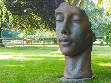 Statue Visage femme H: 115 cm