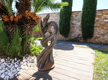 Statue couple de rêve Amoroso demi-rouille H: 90 cm